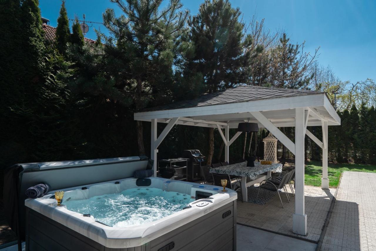 Serenity Prague Villa With Garden Jacuzzi Exterior foto